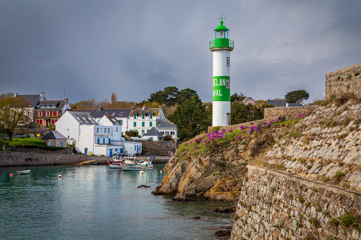 Leuchttürme wie jener in Doelan zählen zu den schönsten Bretagne Fotospots