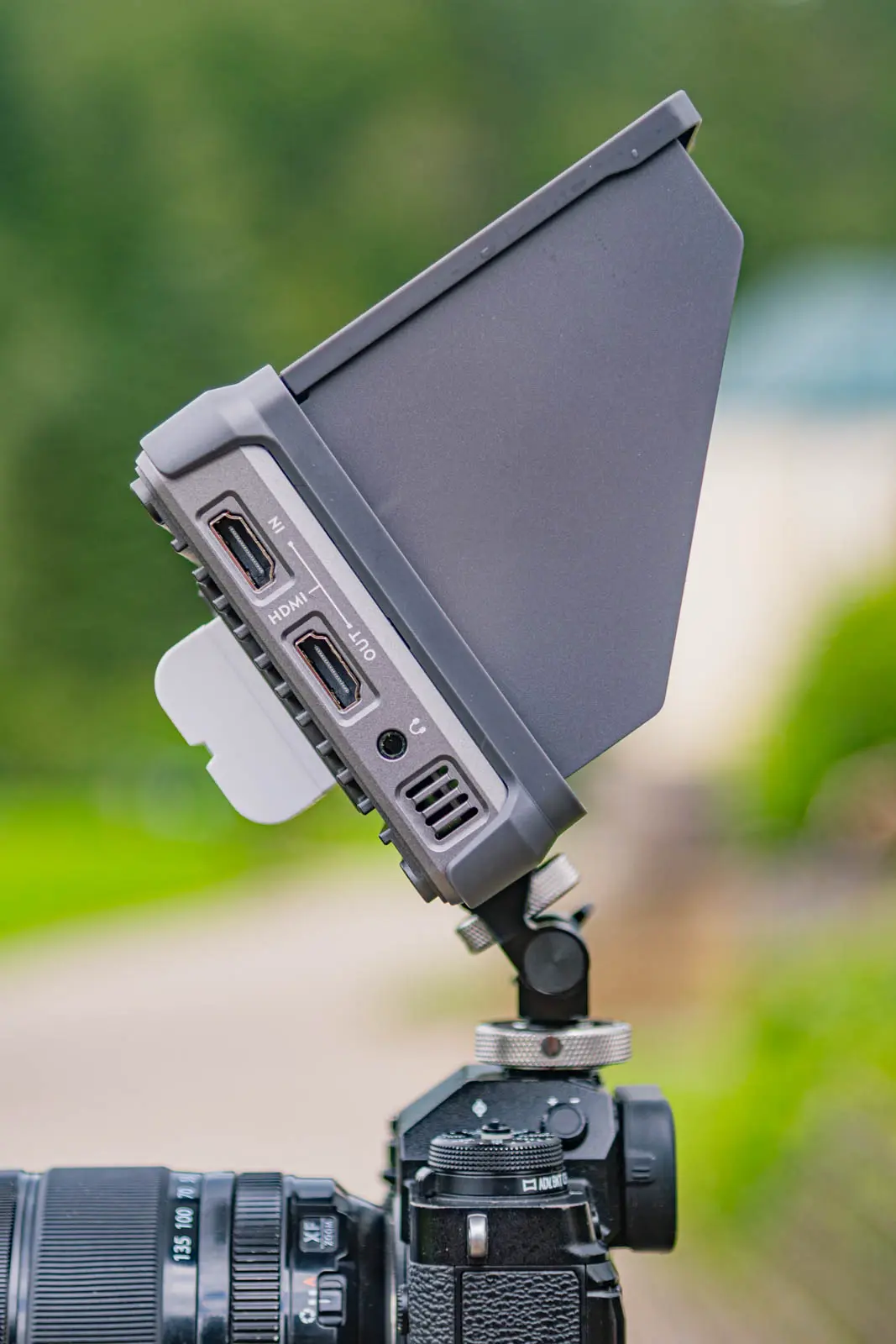 Alle Anschlüsse die wir brauchen, HDMI In, HDMI Out, Klinke