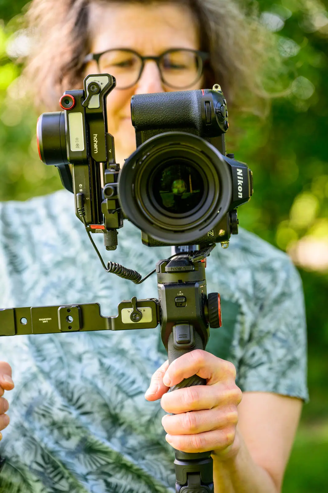 Hohem iSteady Mt3 Pro Gimbal im Kamera im Hochformat