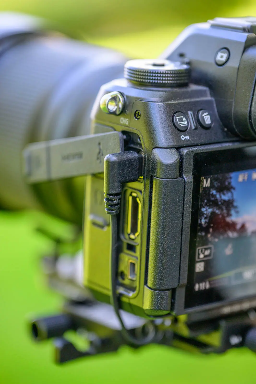 USB-C Kabel vom Gimbal in Kamera verbunden